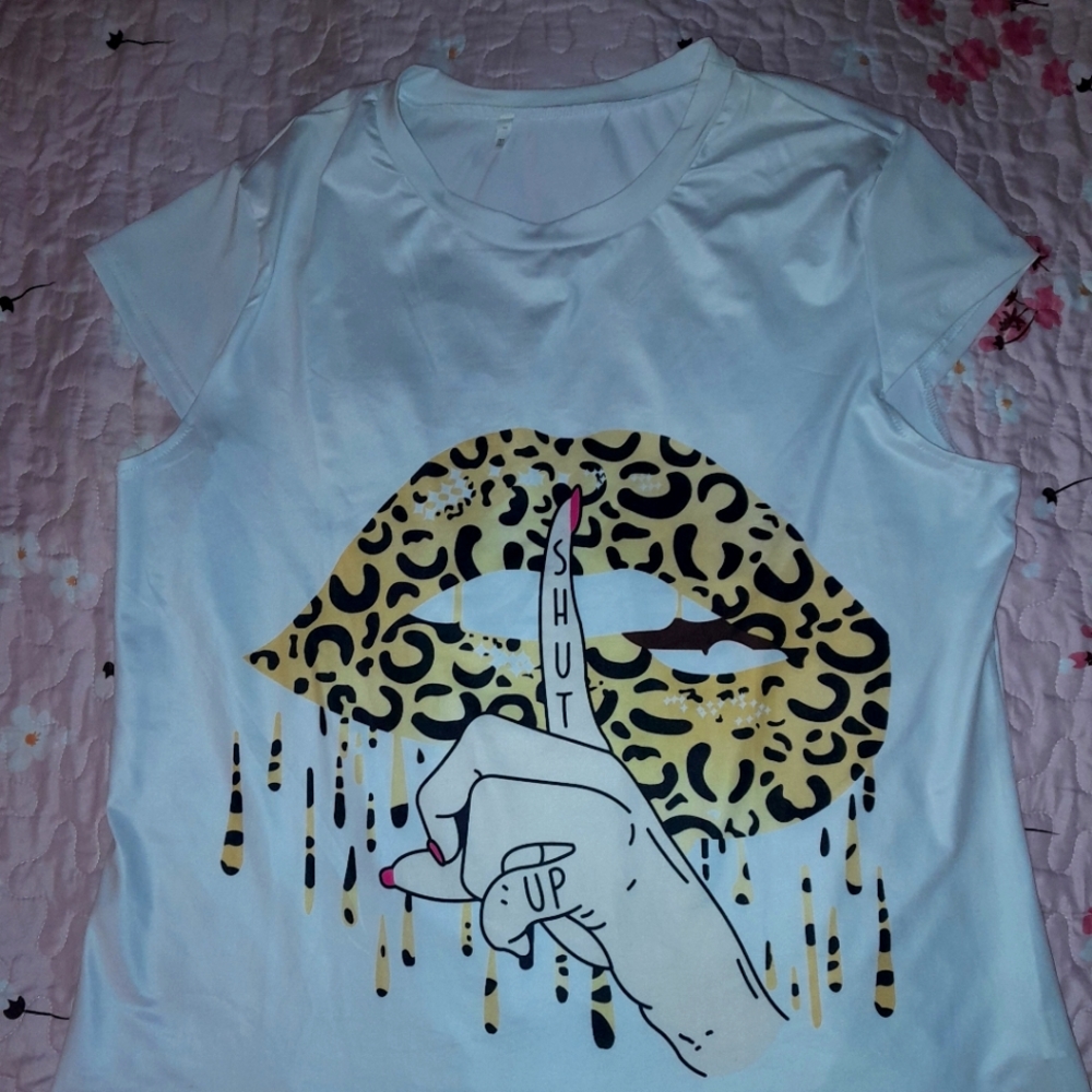 Graphic t-shirts